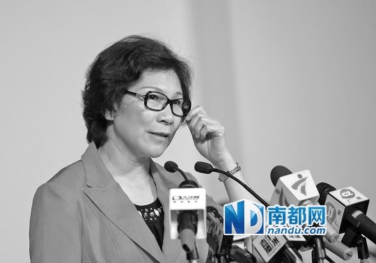 昨日，广州市副市长贡儿珍在新闻发布会上回答记者提问。南都记者 冯宙锋 实习生 蓝冰珣 摄