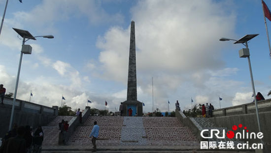 摩加迪沙市中心的纪念碑。国际在线 王新俊 摄